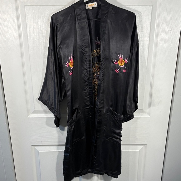 Vintage Black silk Robe with Embroidered Details - Picture 3 of 9
